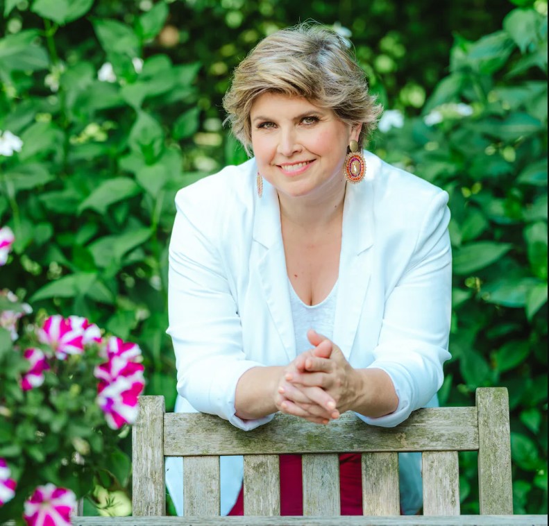 Angela de Jong